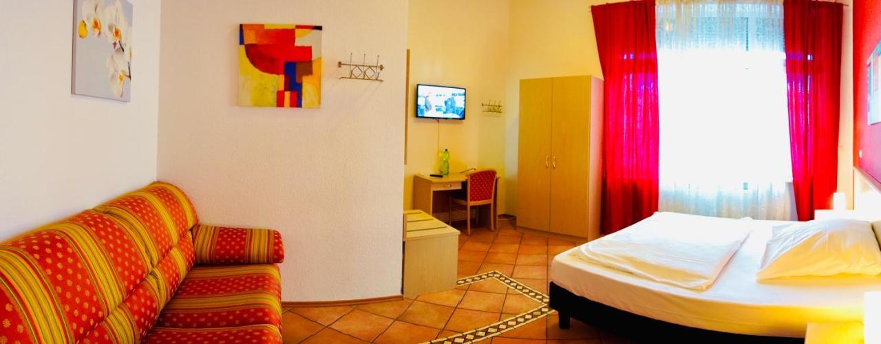 Hotel Aurelia Frankfurt nad Menem Zewnętrze zdjęcie