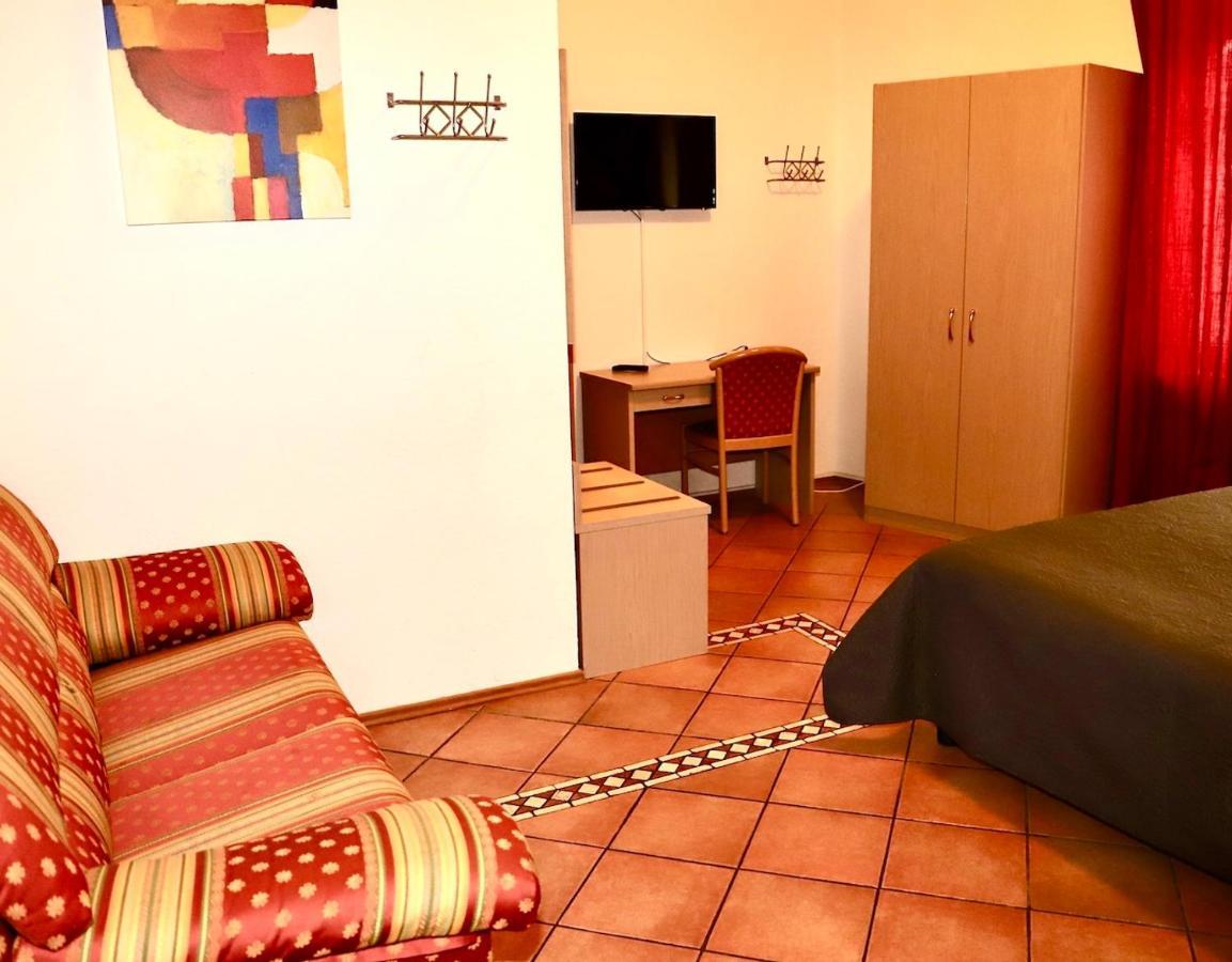 Hotel Aurelia Frankfurt nad Menem Zewnętrze zdjęcie
